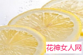 柠檬片泡水有什么功效